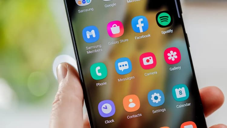 Samsung Begins Updating Apps with One UI 6 Support featured image 