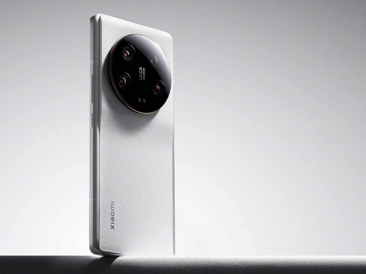 Xiaomi's 13 Ultra Receives First Software Update Despite Unavailability in the Market