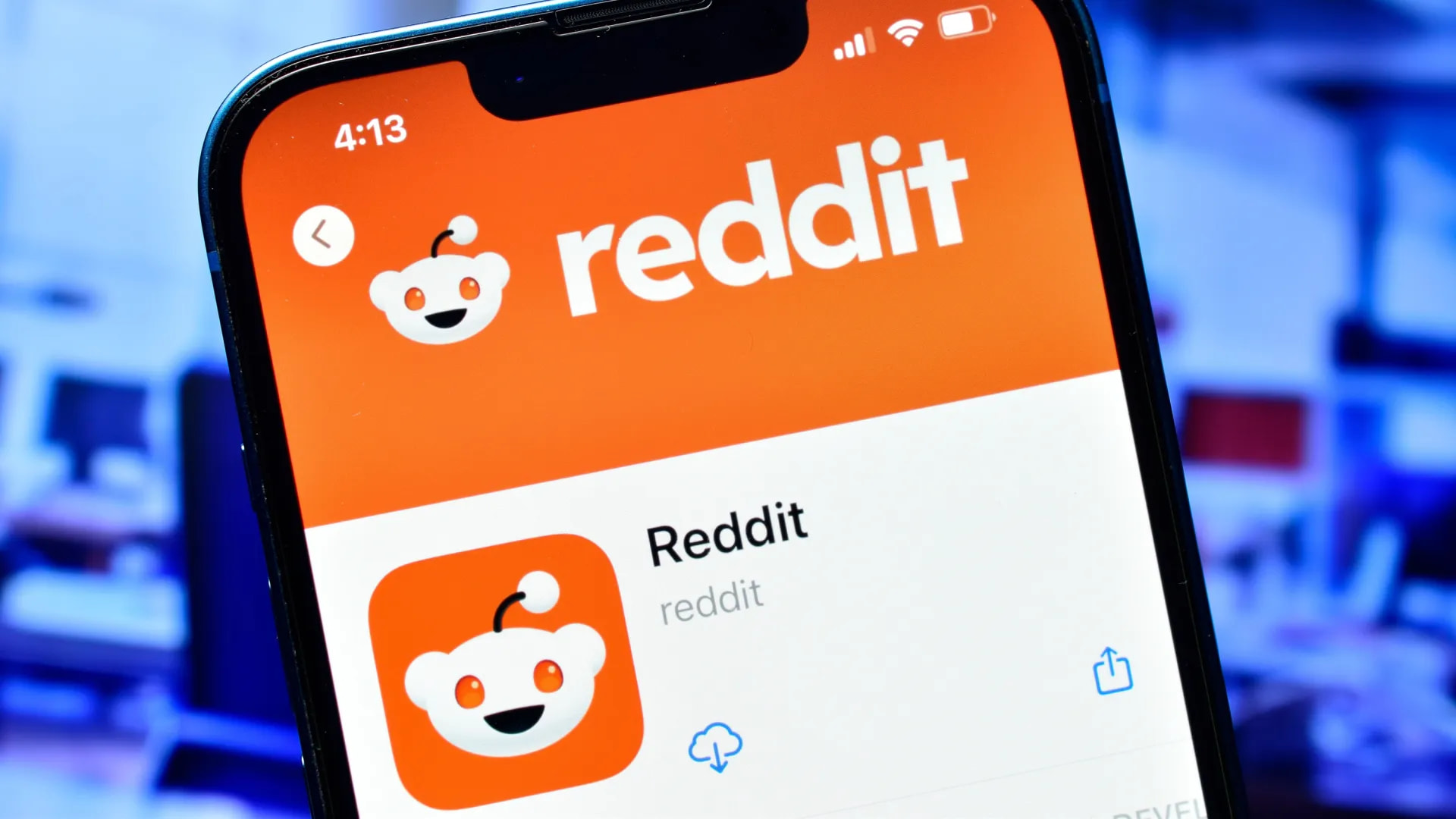 Reddit Blocks Internet Archive Access, Citing Copyright Concerns