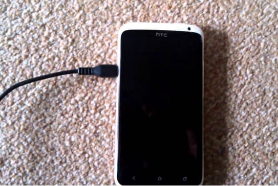 How To Fix HTC One Not Charging Or Turning On