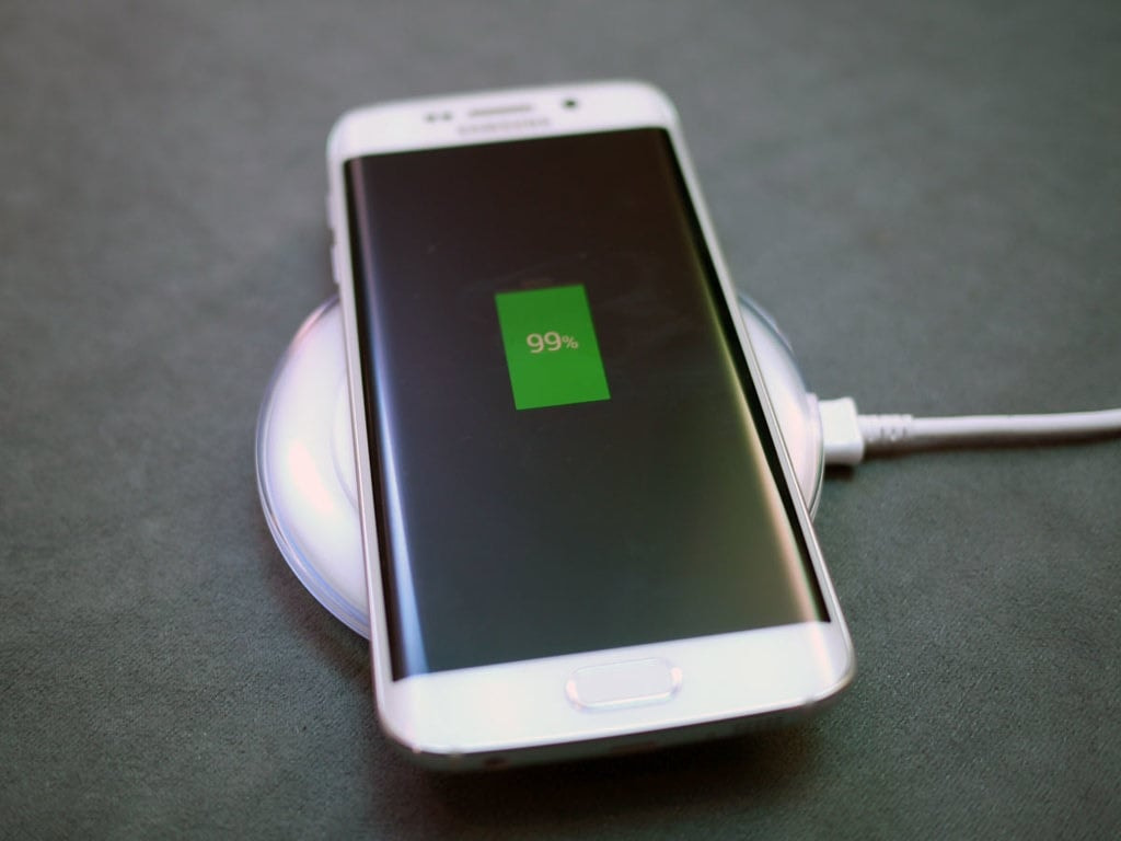 How Wireless Charging Works With Galaxy S6?