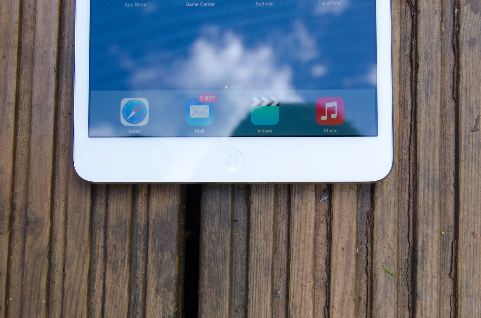 iPhone or iPad Home Button Not Working - 5 Quick Fixes to Try