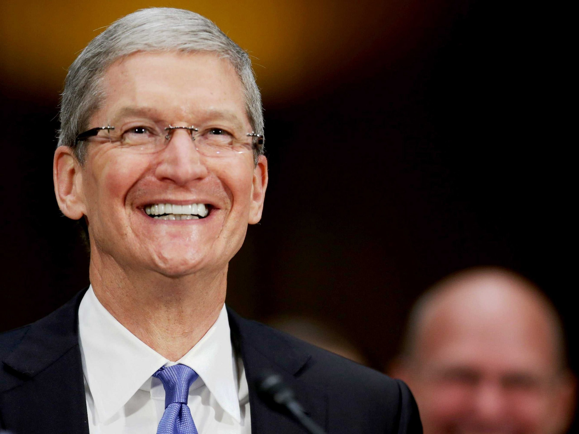 Apple CEO Tim Cook Asks “Why would you buy a PC anymore?”