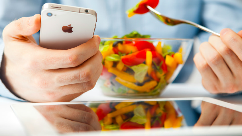 Technology That Helps You Lose Weight: Top 5 Best Fitness Apps of 2017