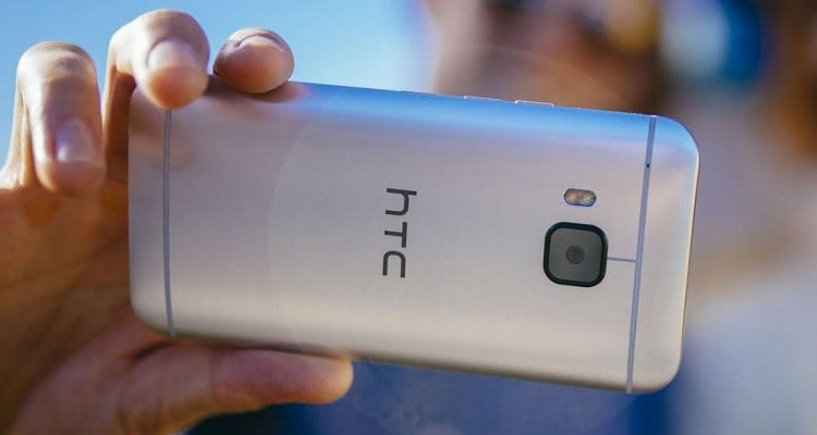 How To Enable Voice Selfie On HTC One M9