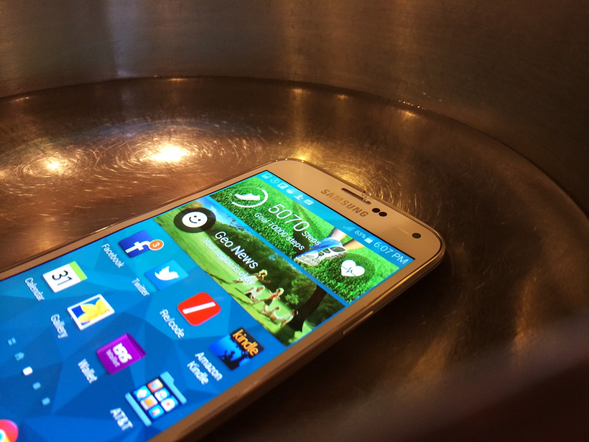 How To Fix Samsung Galaxy Note 5 Screen Keeps Freezing