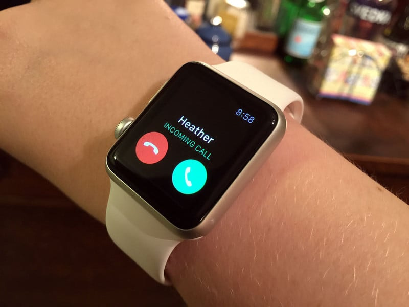 How To Transfer A Call From Your Apple Watch To Your IPhone