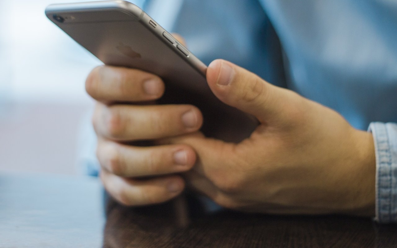 Apple Should Rethink iMessage App to Gain More Users