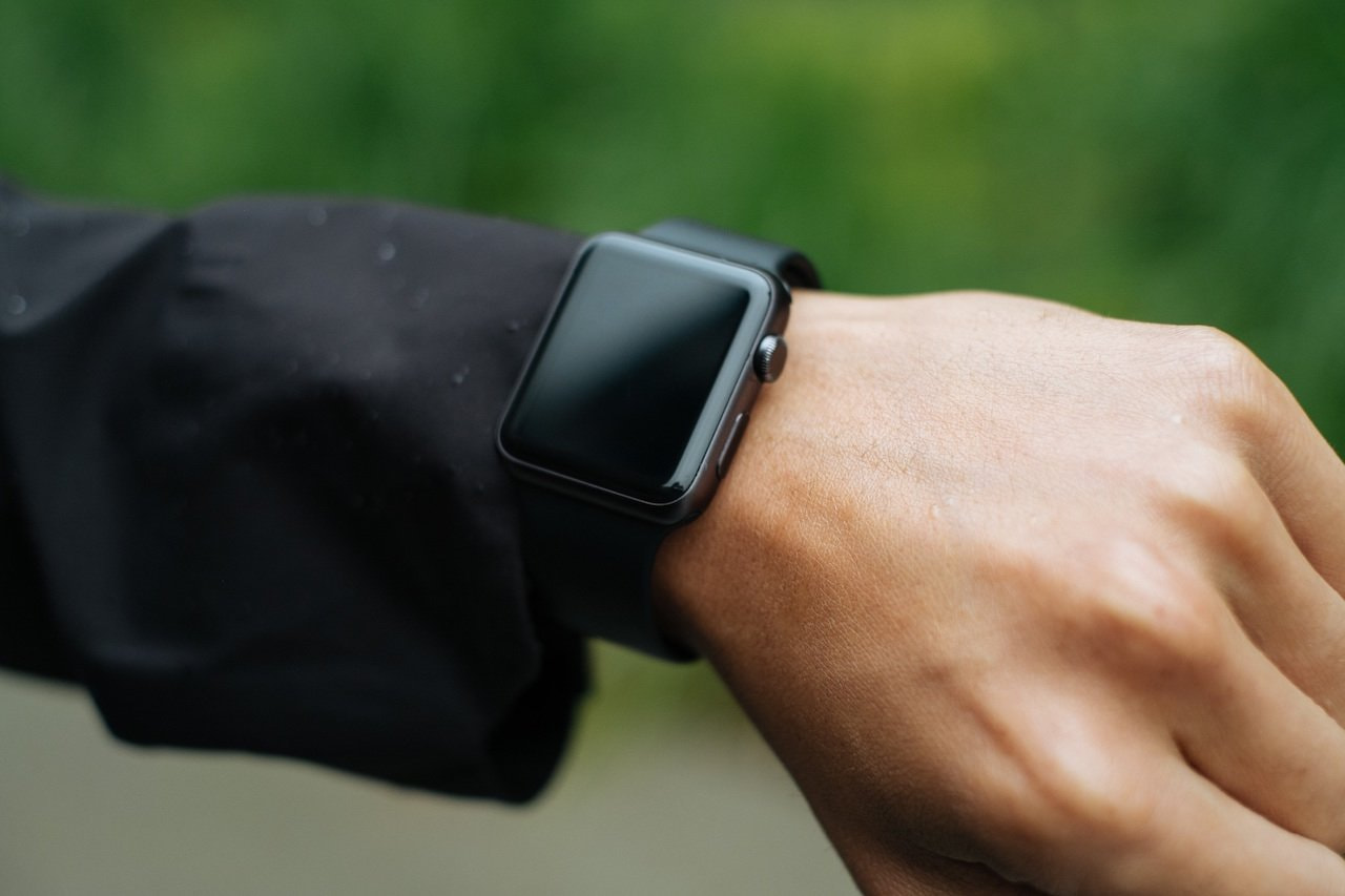 Apple Watch With FaceTime Camera – Good Idea?
