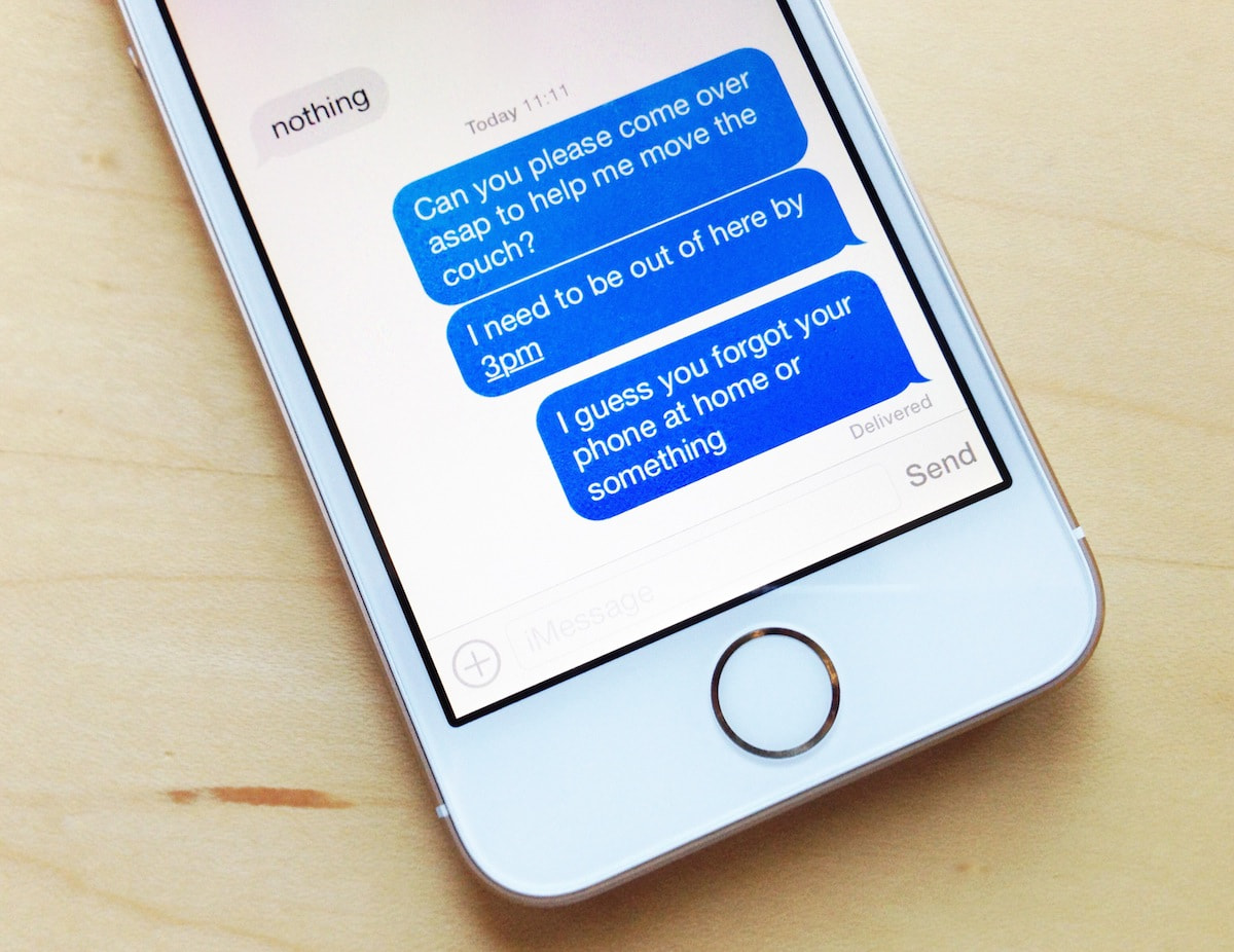 How To Turn Off iMessage On iPhone