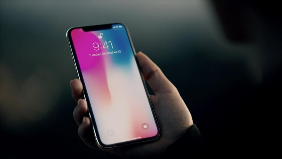 5 Reasons to buy an iPhone X