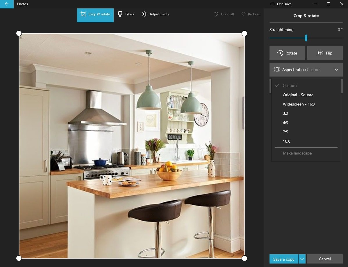 How to crop and rotate images in Photos app on Windows 10