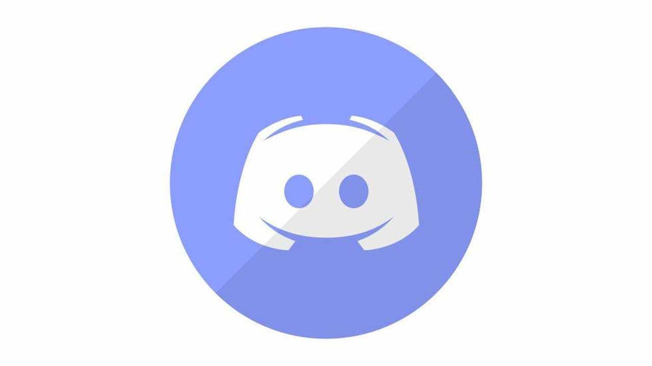How to enable direct messages on Discord