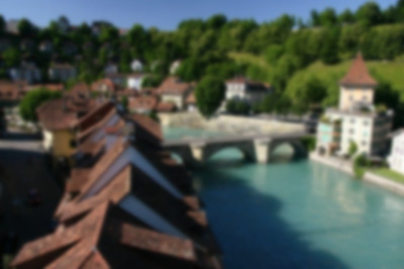 How to unblur an image online