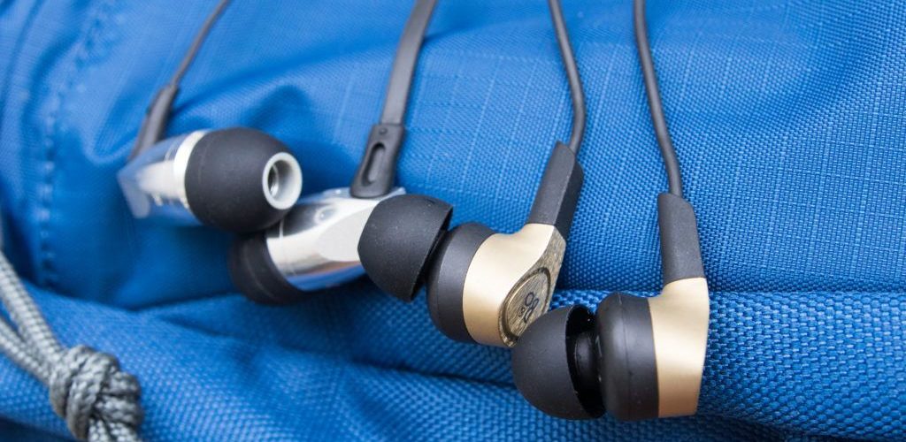 Los mejores auriculares para orejas pequeñas para comprar en 2021 imagen destacada